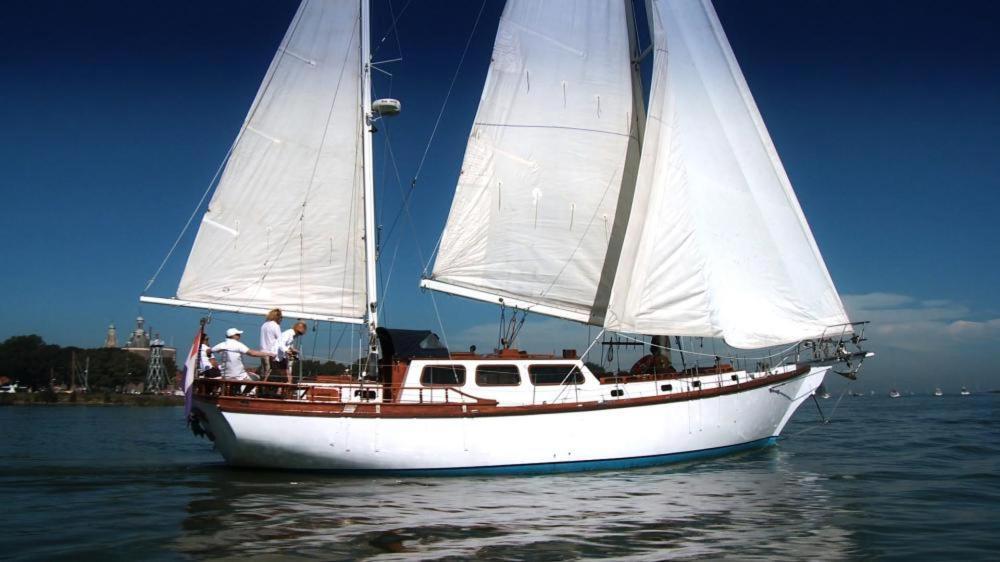 Classic Sailing Ship In Center Of Enkhuizen! * Enkhuizen